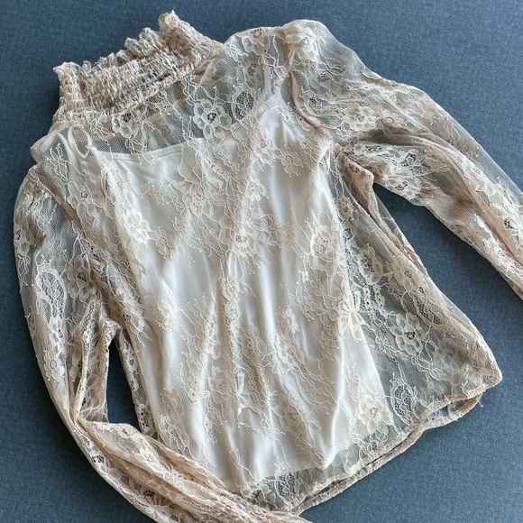 Lulu’s Sheer Leader Blush Pink Lace Mock Neck Long Sleeve Top XS - Picture 9 of 14